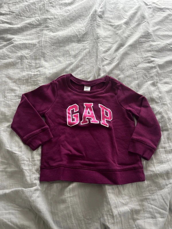 Pull Gap 3 ans