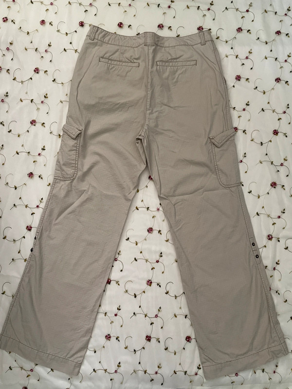 beige cargo pants 2