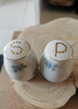 Sel poivre Salière poivrière porcelaine japonaise, état: Très bon état, 6,00 €, 7,00 € Protection acheteurs incluse