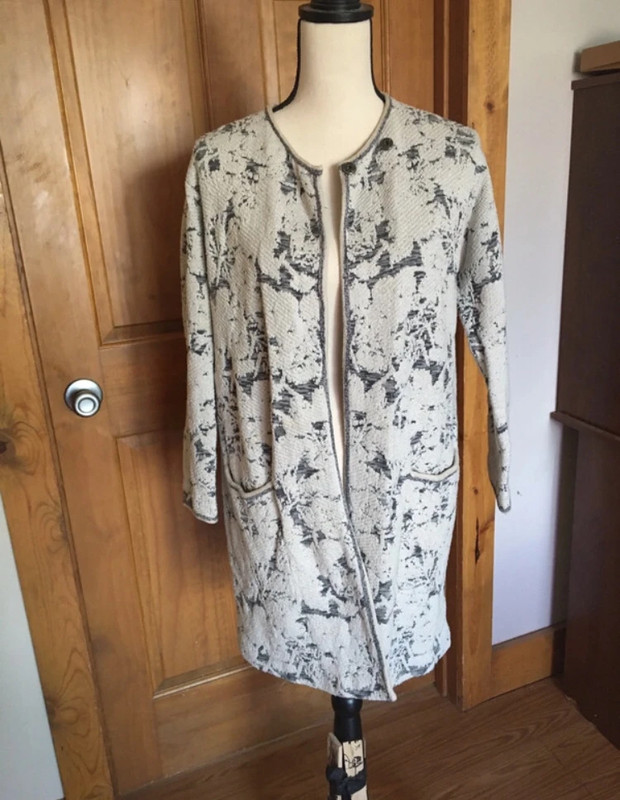 1$ Cardigan womens size S/M 1