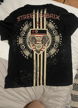 T-shirt street fabrix, marca: sfx, estado: Muito bom, tamanho: L, €3.00, €3.85 inclui Proteção do Comprador