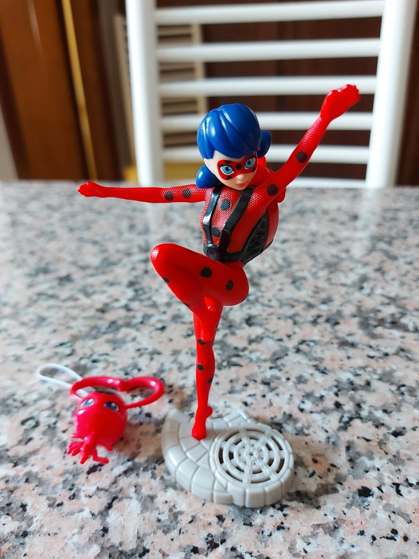 Miraculous Ladybug Tikki Sorpresa Uovo Di Pasqua Kinder Maxi Ferrero Vinted 5446