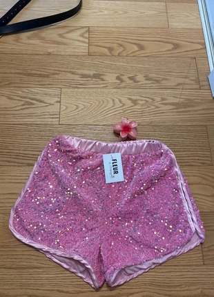 Short à paillettes taille S, marque: Fleuretcompagnie, état: Neuf avec étiquette, taille: S / 36 / 8, 10,00 €, 11,20 € Protection acheteurs incluse