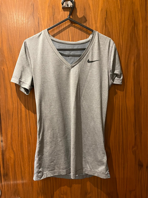 Nike drifit tshirt 1