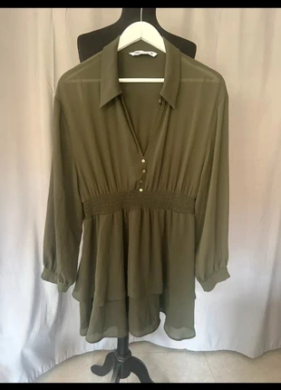 Robe Zara fluide, marke: Zara, zustand: Neu, größe: XL / 42 / 14, 16,00 €, 17,50 € inklusive Vinted-Käuferschutz