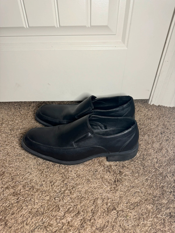 Perry Ellis portfolio dress shoes 1