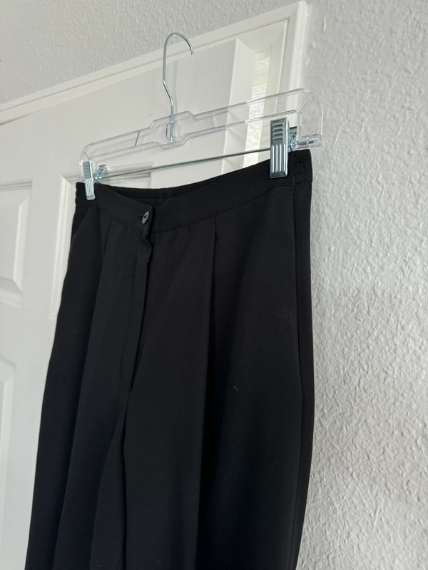 Liz Claiborne pants 4