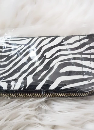 Portemonnee zebraprint, staat: Nieuw zonder prijskaartje, € 3,99, € 4,89 inclusief Kopersbescherming