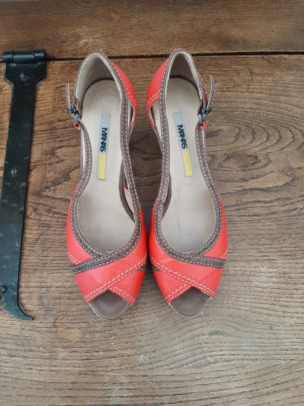 Nicholas Kirkwood women's elaphe and leather peep-toe sandal size