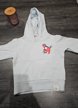 Sweat capuche jo 2024, marke: jo 2024, zustand: Sehr gut, größe: 4 Jahre / 104, 10,00 €, 11,20 € inklusive Vinted-Käuferschutz