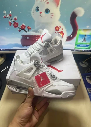 Sapatilhas Air Jordan 4 retro, brand: Jordan, condition: New without tags, size: 40, €75.20, €79.66 includes Buyer Protection