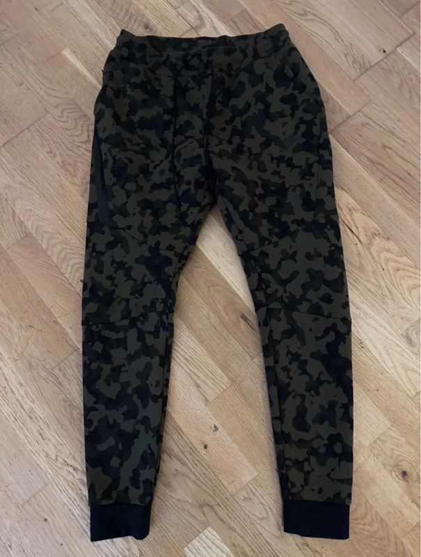 Nike Tech Fleece Jogger Pants size M camo green/olive | Vinted