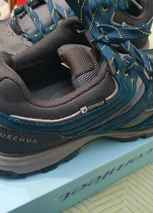 Calzado deportivo, marca: Quechua, estado: Muy bueno, tamaño: 41, 20,00 €, 21,70 € Protección al comprador incluida