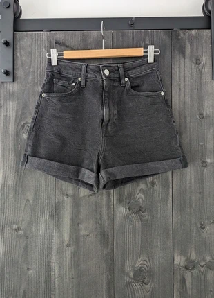 Shortje h&m, marque: H&M, état: Neuf sans étiquette, taille: XS / 34 / 6, 15,00 €, 16,45 € Protection acheteurs incluse