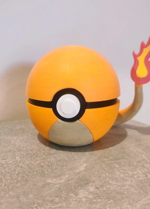 Pokeball sfera Pokémon Charmander, marke: Pokémon, zustand: Neu, größe: Einheitsgröße, 15,00 €, 16,45 € inklusive Vinted-Käuferschutz