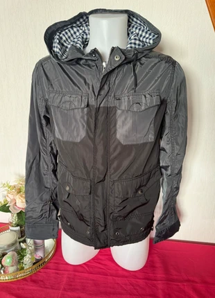 Veste fine grise et noire à capuche homme Teddy Smith taille 36, brand: Teddy Smith, condizioni: Ottime, taglia: S, €18.00, €19.60 include la Protezione acquisti