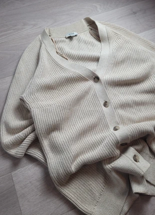 Cardigan beige en coton COS – maille côtelée, taille XS, marke: COS, zustand: Sehr gut, größe: XS / 34 / 6, 39,00 €, 41,65 € inklusive Vinted-Käuferschutz