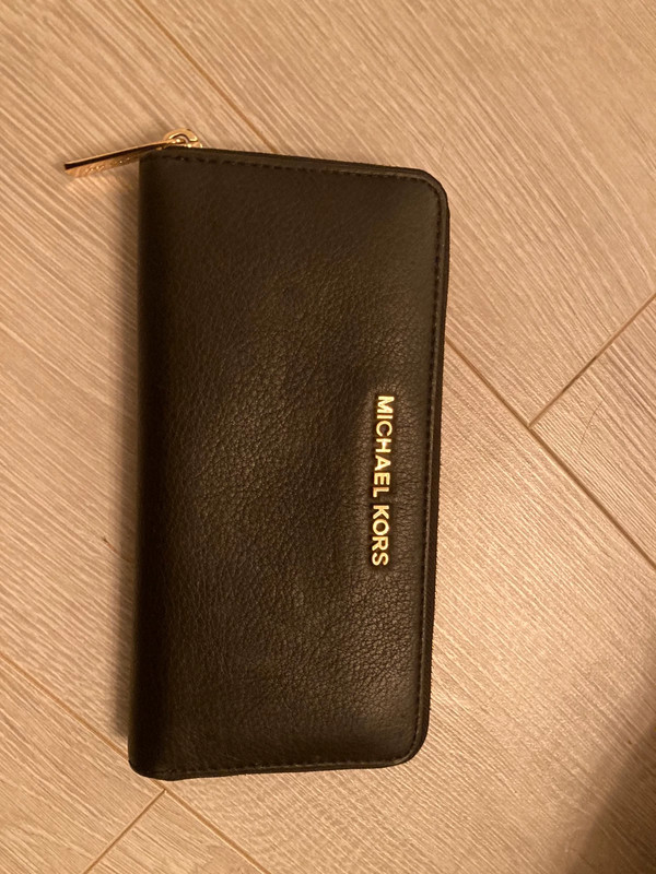 Michael Kors Wallet Used