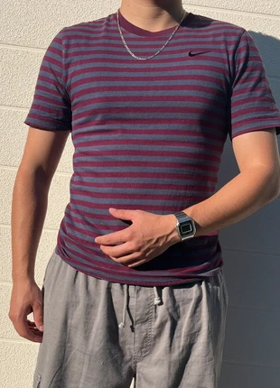 Tee shirt Nike Rose / Gris à rayures taille S 🌸, brand: Nike, condition: Very good, size: S, €20.00, €21.70 includes Buyer Protection