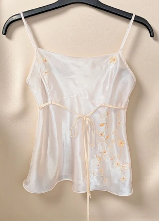 Top satiné esprit nuisette - broderies fleurs, marque: Etam, état: Très bon état, taille: XS / 34 / 6, 20,00 €, 21,70 € Protection acheteurs incluse