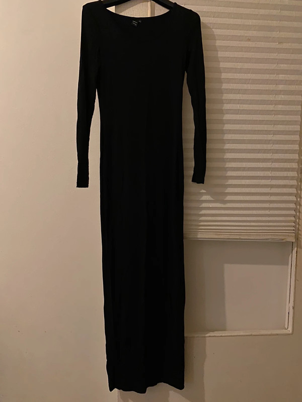 Robe longue noir 1