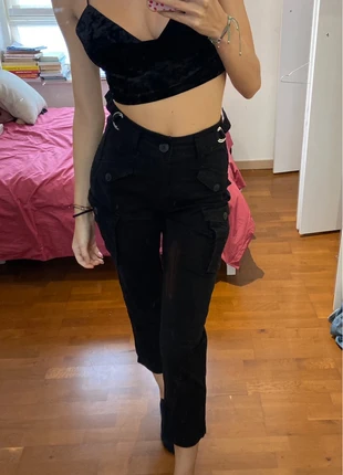 pantaloni cargo neri, marque: Bershka, état: Très bon état, taille: XXS / 32 / 4, 5,00 €, 5,95 € Protection acheteurs incluse