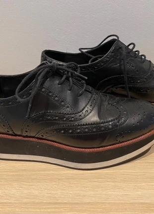 Zwarte plateau schoen, merk: Paloma Barcelo, staat: Goed, maat: 38, € 10,00, € 11,20 inclusief Kopersbescherming