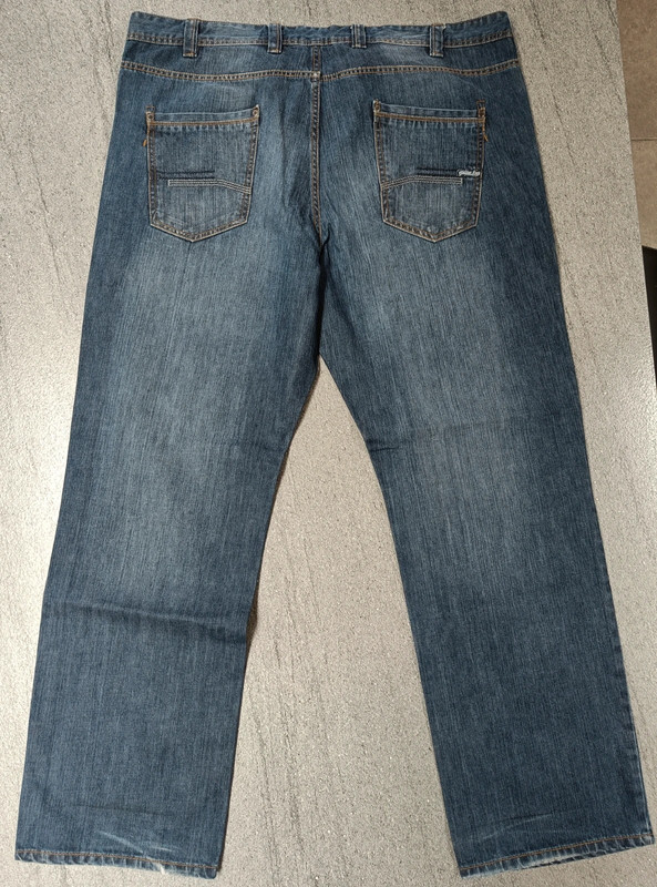 Jeans C A taille 64 Vinted