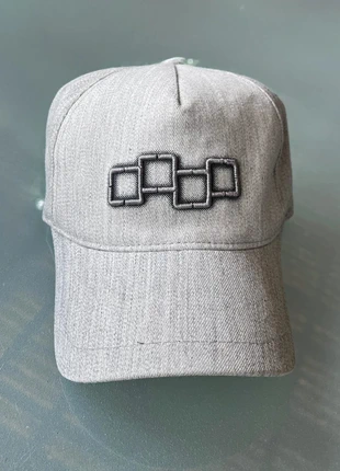 Casquette Curve Flexfit Foursquare – Grise – Style Streetwear, marke: Foursquare, zustand: Gut, größe: Einheitsgröße, 8,00 €, 9,10 € inklusive Vinted-Käuferschutz