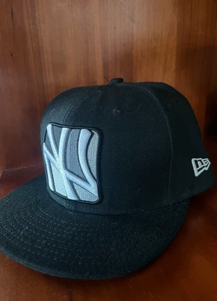 Casquette new era vintage, marque: New Era, état: Très bon état, taille: 57, 20,00 €, 21,70 € Protection acheteurs incluse