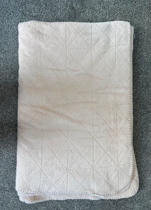 💗 Baby Pink B&M Geometric Blanket, brand: B&M, condition: Very good, size: Other, £2.00, £2.80 includes Buyer Protection