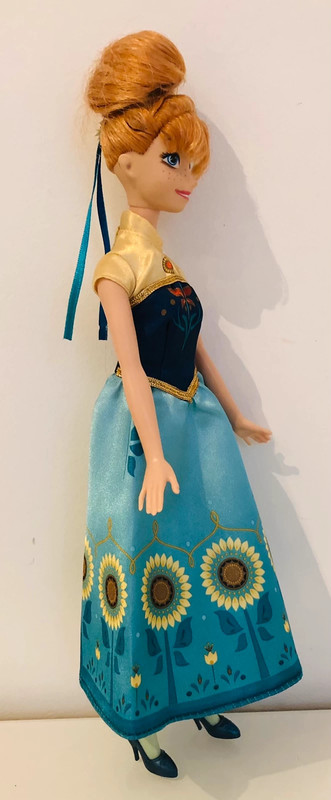 Mattel – Disney – La Reine des Neiges : Une Fête Givrée – Elsa