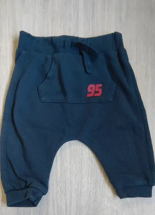 Pantalon 95, brand: C&A, condition: Very good, size: 6-9 months / 68 cm, €2.00, €2.80 includes Buyer Protection