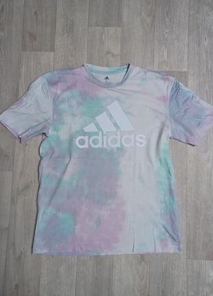 T-shirt Adidas Taille S, marke: adidas, zustand: Sehr gut, größe: S / 36 / 8, 12,90 €, 14,25 € inklusive Vinted-Käuferschutz