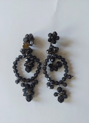 Vendo orecchini granada nero trasparente, marke: Mercantia, zustand: Neu, 27,00 €, 29,05 € inklusive Vinted-Käuferschutz