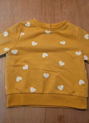 Trui hartjes, brand: BESTies, condizioni: Buone, taglia: 6-9 mesi / 68 cm, €2.00, €2.80 include la Protezione acquisti