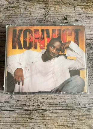 Coffret 3 CD/1 DVD Konvict - Akon Snoop Dog Young Jeezy Usher Diddy, condition: New with tags, €10.00, €11.20 includes Buyer Protection Pro