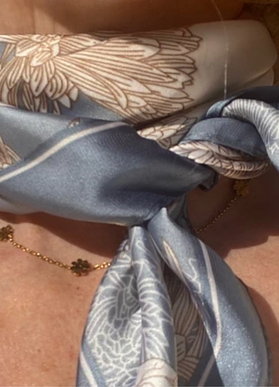 Foulard bleus beiges, zustand: Sehr gut, 8,80 €, 9,94 € inklusive Vinted-Käuferschutz