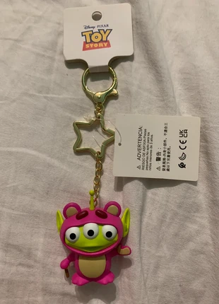 Portachiavi alien Lotso Toy story - Disney Pixar x Miniso, merk: Disney, staat: Nieuw met prijskaartje, € 15,00, € 16,45 inclusief Kopersbescherming