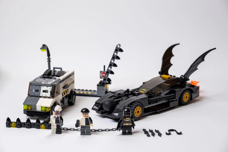 Lego Batman 7781 The Batmobile: Two-Face's Escape