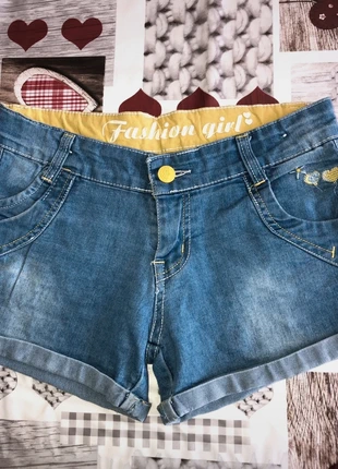 Short en jean 12 ans, brand: Fashion Girl, condition: Very good, size: 12 years / 152 cm, €3.00, €3.85 includes Buyer Protection