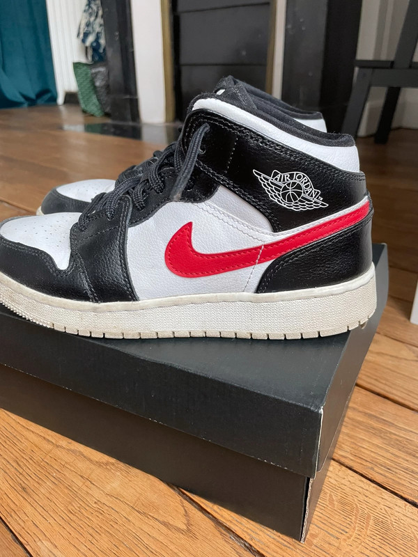 Air jordan 1 multicolor swoosh black sales