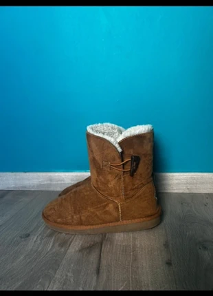 Boots style UGG, marca: Island Boot, estado: Bueno, tamaño: 38, 25,00 €, 26,95 € Protección al comprador incluida