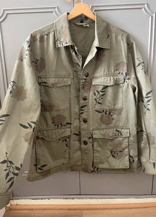 Veste kaki style vintage, marque: H&M, état: Très bon état, taille: M / 38 / 10, 8,90 €, 10,05 € Protection acheteurs incluse