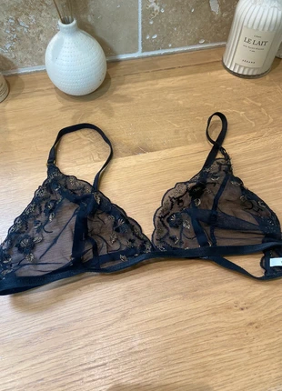 Soutien-gorge triangle sans armatures Ysé 90C, marca: Ysé, estado: Nuevo sin etiquetas, tamaño: 90C, 35,00 €, 37,45 € Protección al comprador incluida