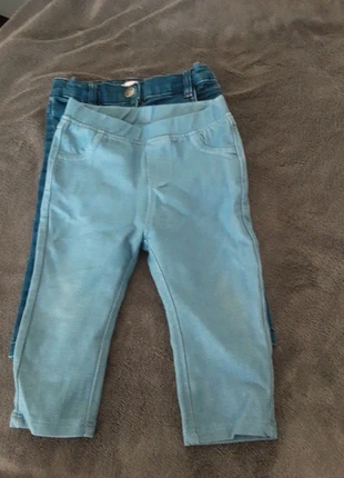 2 jeans 6 mois, marke: Du Pareil au Même, zustand: Sehr gut, größe: 6-9 Monate / 68, 3,00 €, 3,85 € inklusive Vinted-Käuferschutz