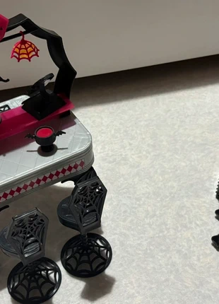 Monster High Diener Draculaura, marke: Monster High, zustand: Sehr gut, größe: Frühchen, bis 44, 10,00 €, 11,20 € inklusive Vinted-Käuferschutz