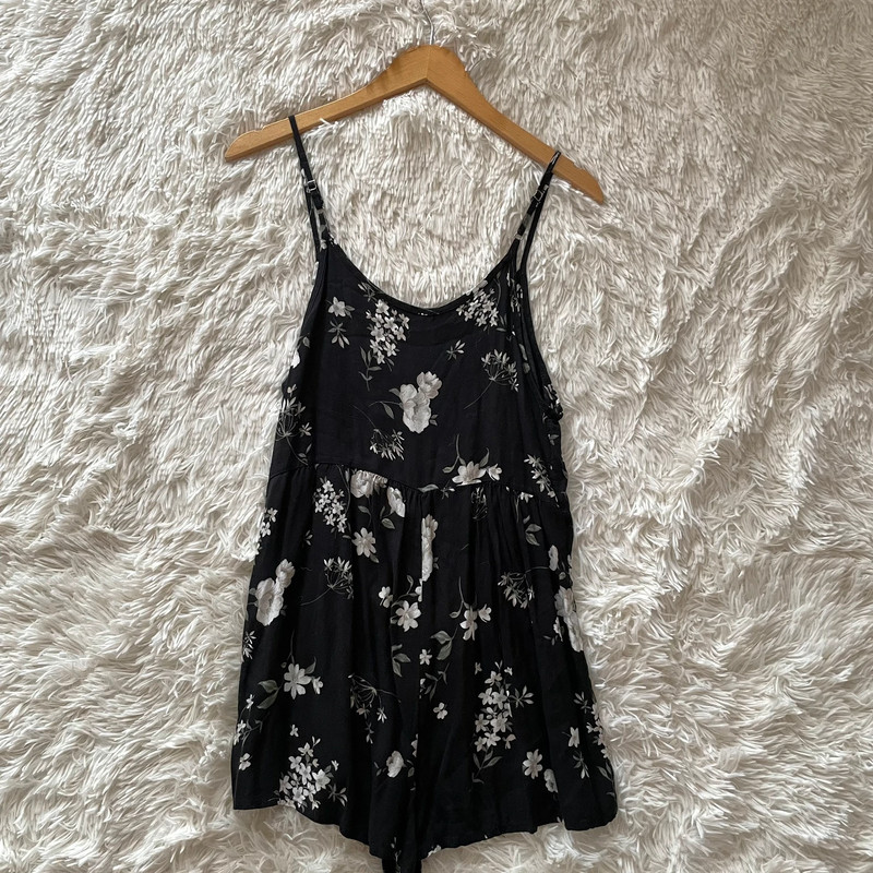 Brandy Melville rare black floral Kimia romper 2