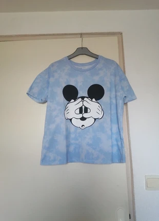Tee shirt Disney Mikey couleur bleu ciel taille M, marque: Disney, état: Très bon état, taille: M, 5,00 €, 5,95 € Protection acheteurs incluse