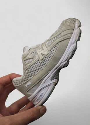 Baskets New Balance 740 beige et blanc Taille 23.5, marque: New Balance, état: Très bon état, taille: 23, 29,00 €, 31,15 € Protection acheteurs (Pro) incluse